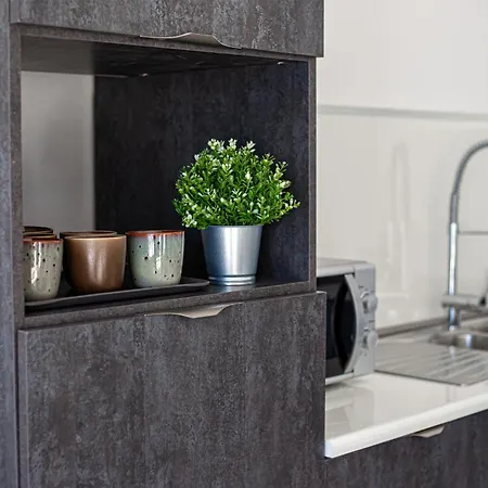 Seaview Sunset Court