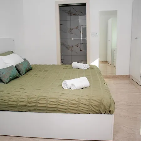 Seaview Sunset Court 14 アパート Birżebbuġa