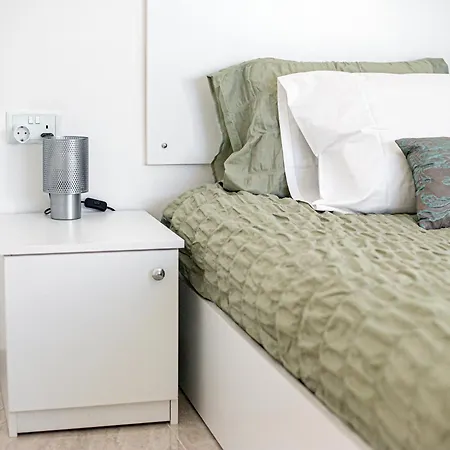 Seaview Sunset Court *