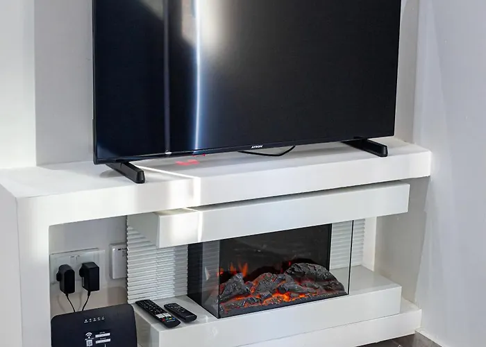 Seaview Sunset Court 14 דירה