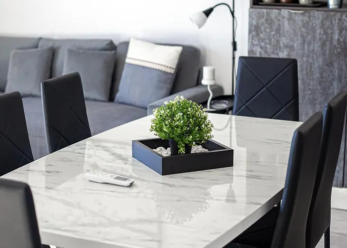 Seaview Sunset Court 14 * Birżebbuġa